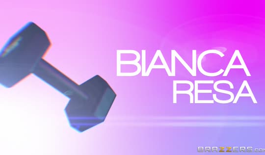 Красотка Бьянка снова организовала группен секс в фитнес клубе