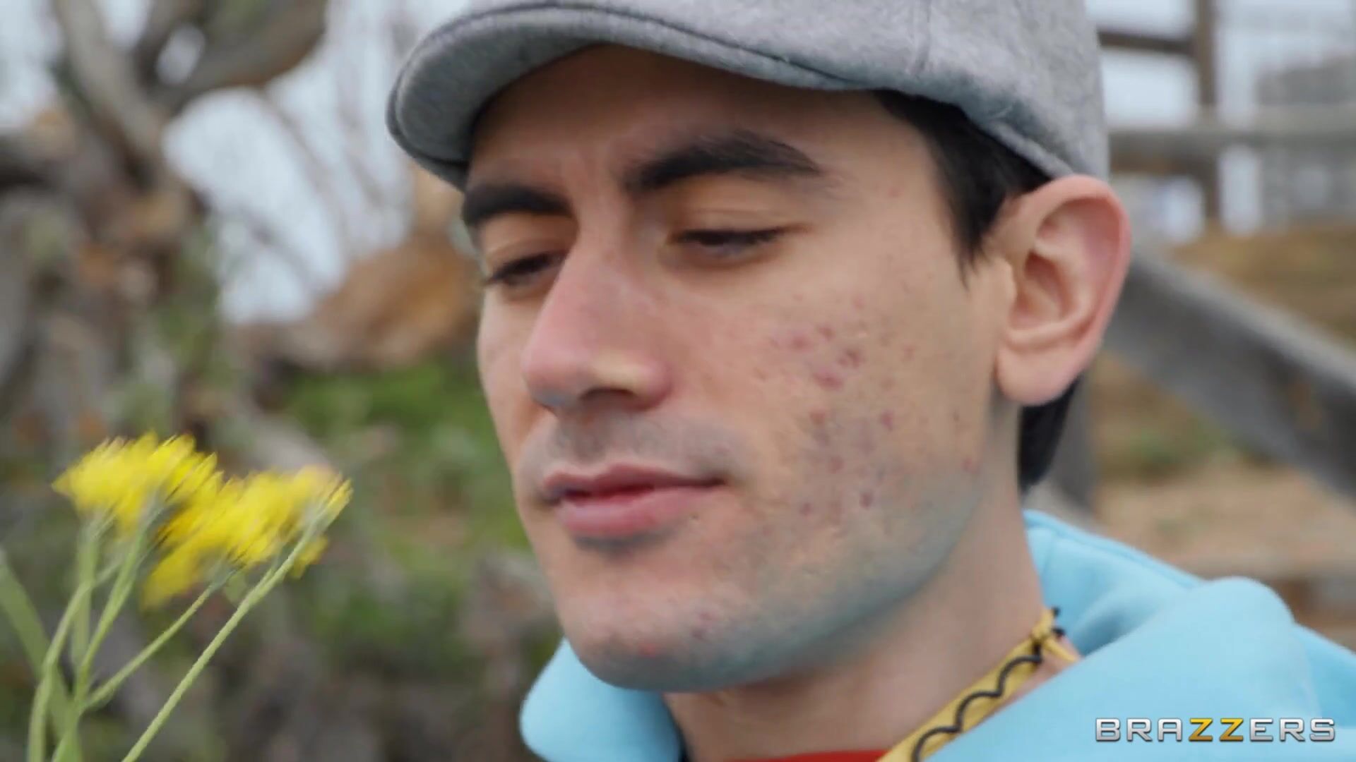 На мосту фотожурналист дал в рот красавице - порно хит